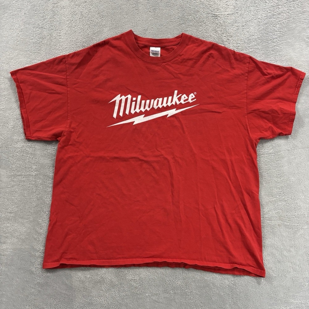 Milwaukee Red Bayside T Shirt Men's 2XL Short Sleeve Normcore Casual Logo Red